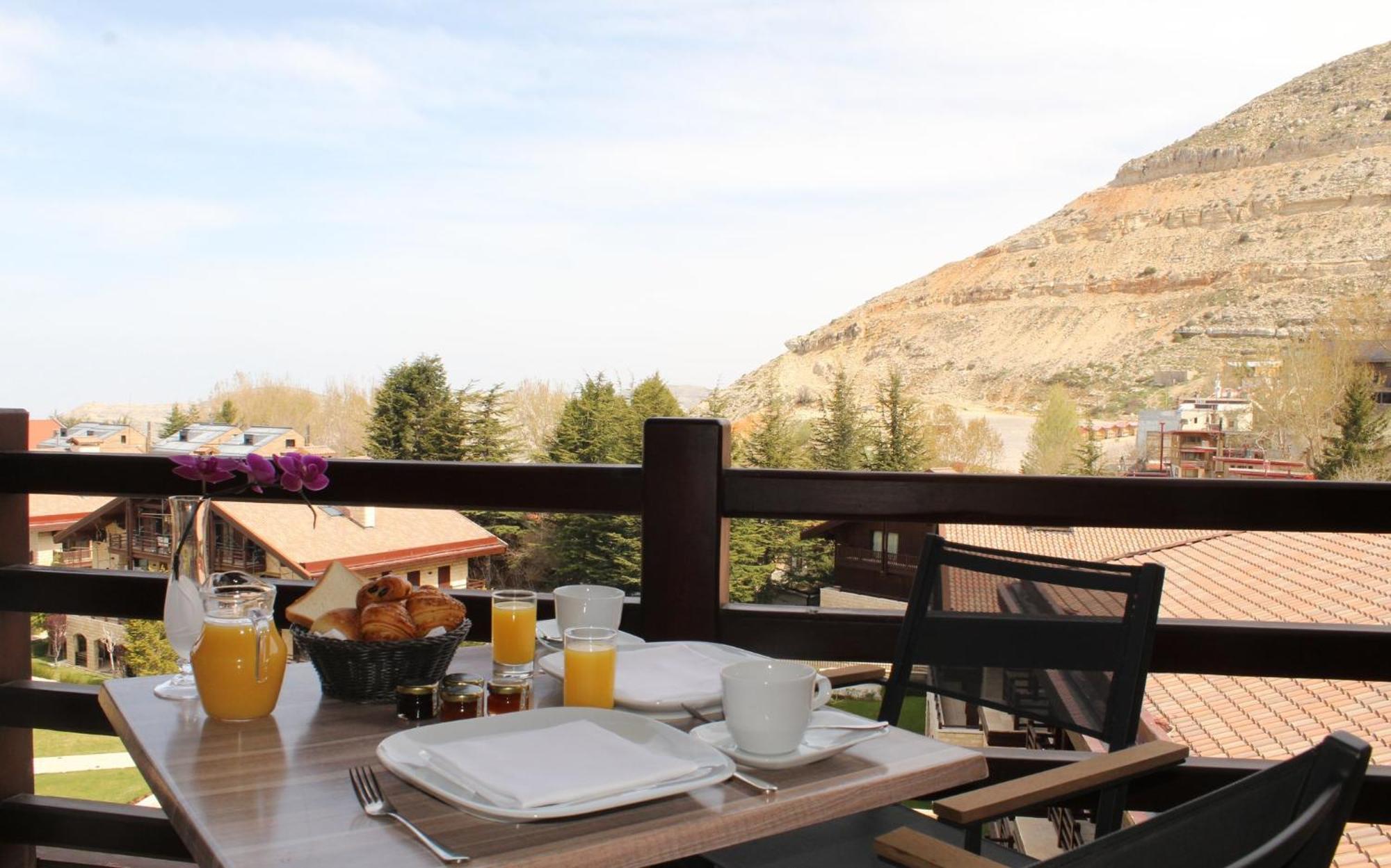 Intercontinental Mzaar Lebanon Mountain Resort & Spa By Ihg Mzaar Kfardebian Exteriör bild