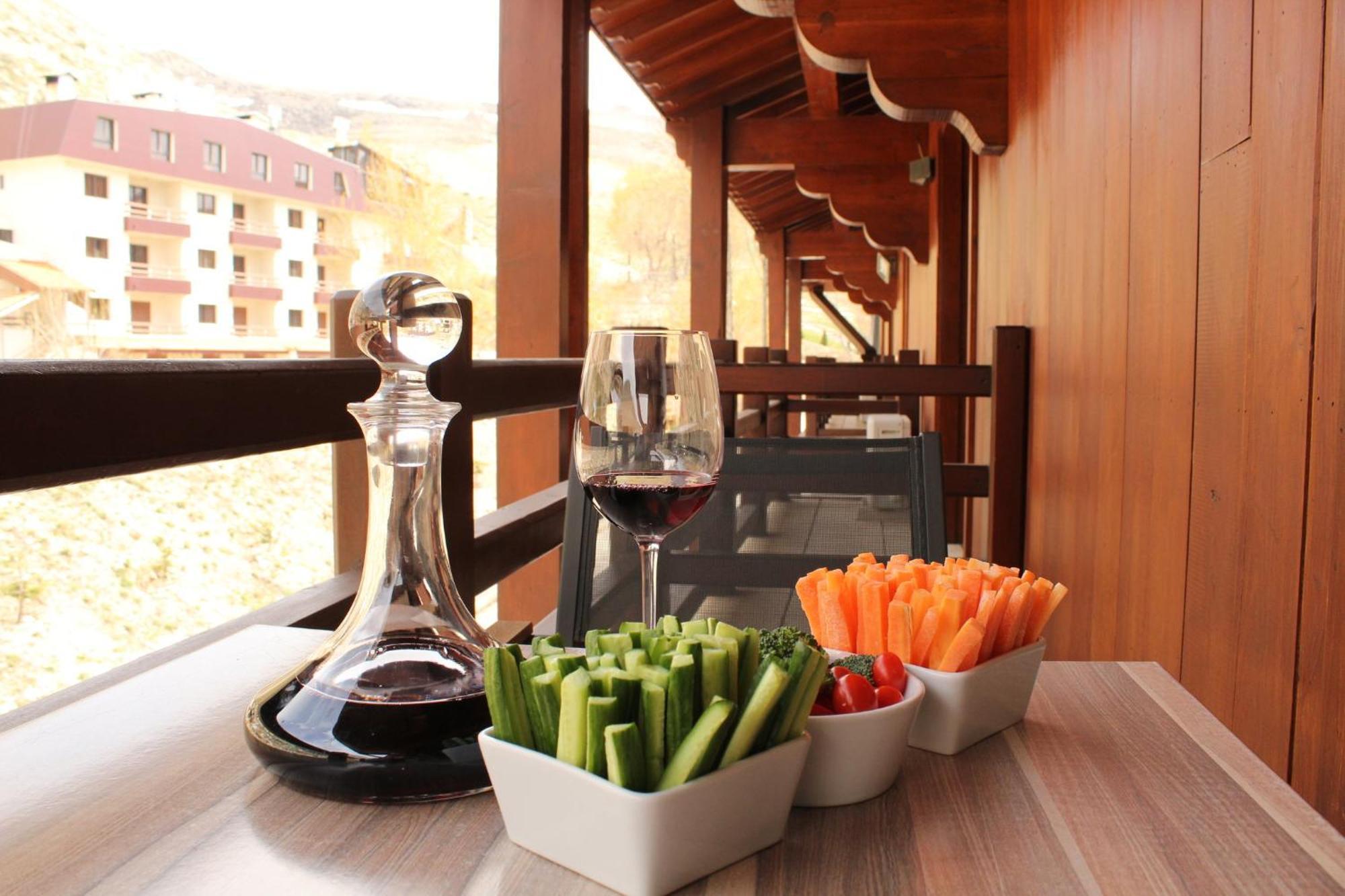Intercontinental Mzaar Lebanon Mountain Resort & Spa By Ihg Mzaar Kfardebian Exteriör bild