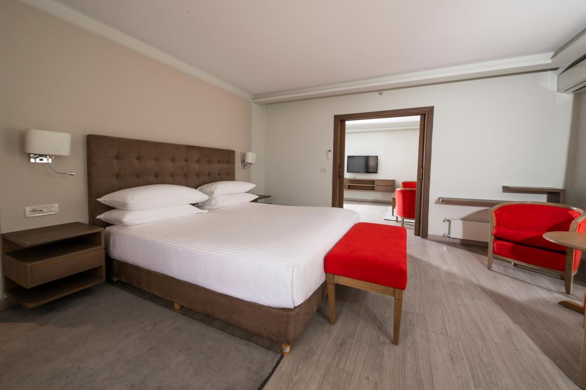 Intercontinental Mzaar Lebanon Mountain Resort & Spa By Ihg Mzaar Kfardebian Exteriör bild