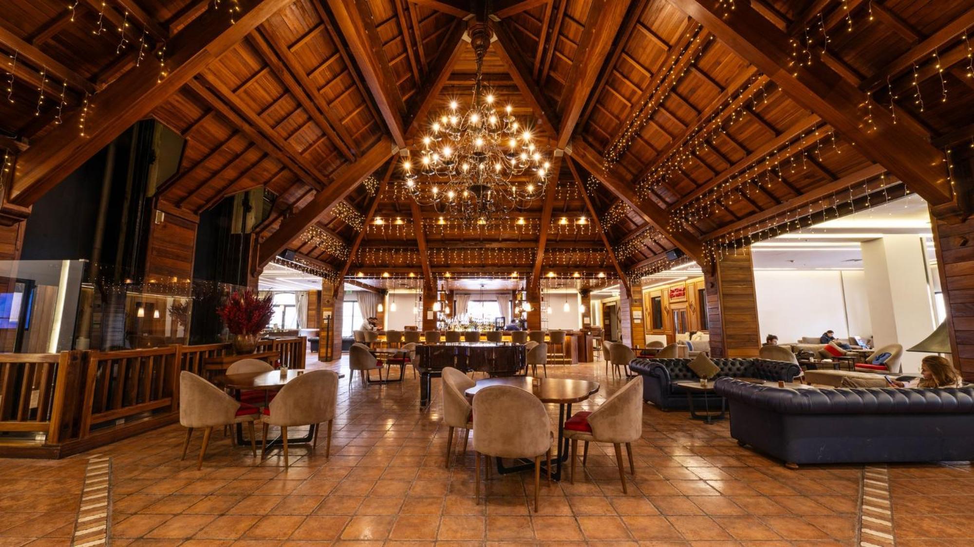 Intercontinental Mzaar Lebanon Mountain Resort & Spa By Ihg Mzaar Kfardebian Exteriör bild
